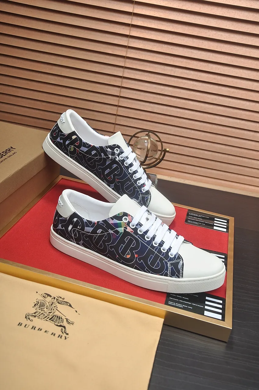 Men's shoes💰480💶[Burberry] (cowhide lining) classic low-top sneakers｜Imported cowhide with classic plaid fabric｜Cow leather lining｜Original outsole｜Fine workmanship and comfortable to wear Size: 38-44 (customized at 45)